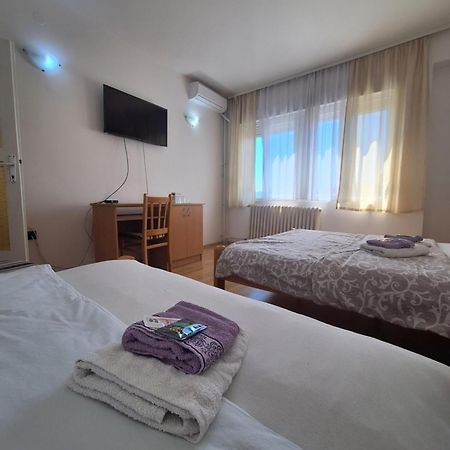 Hotel Konaciste Trstenik Kültér fotó