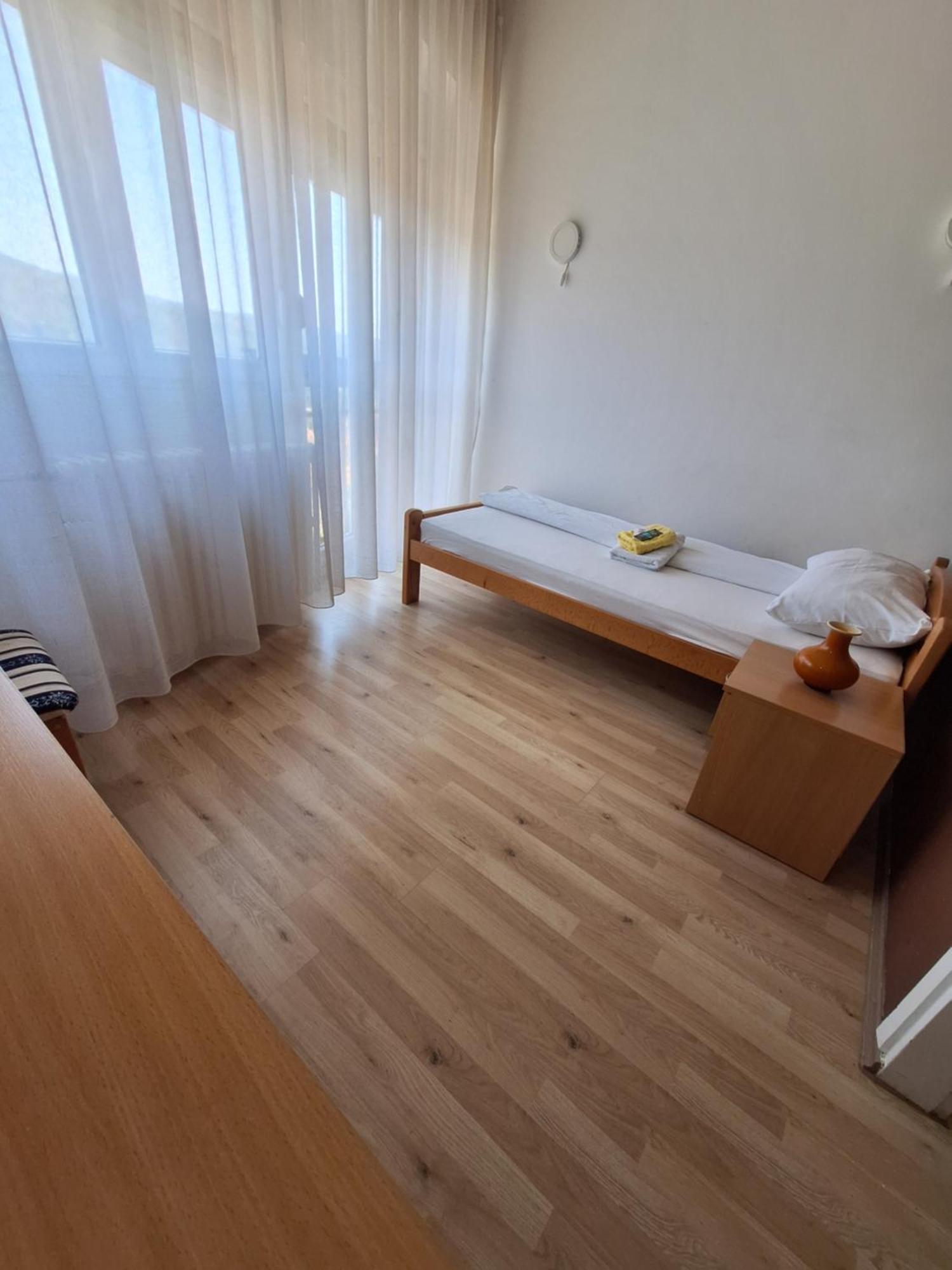 Hotel Konaciste Trstenik Kültér fotó