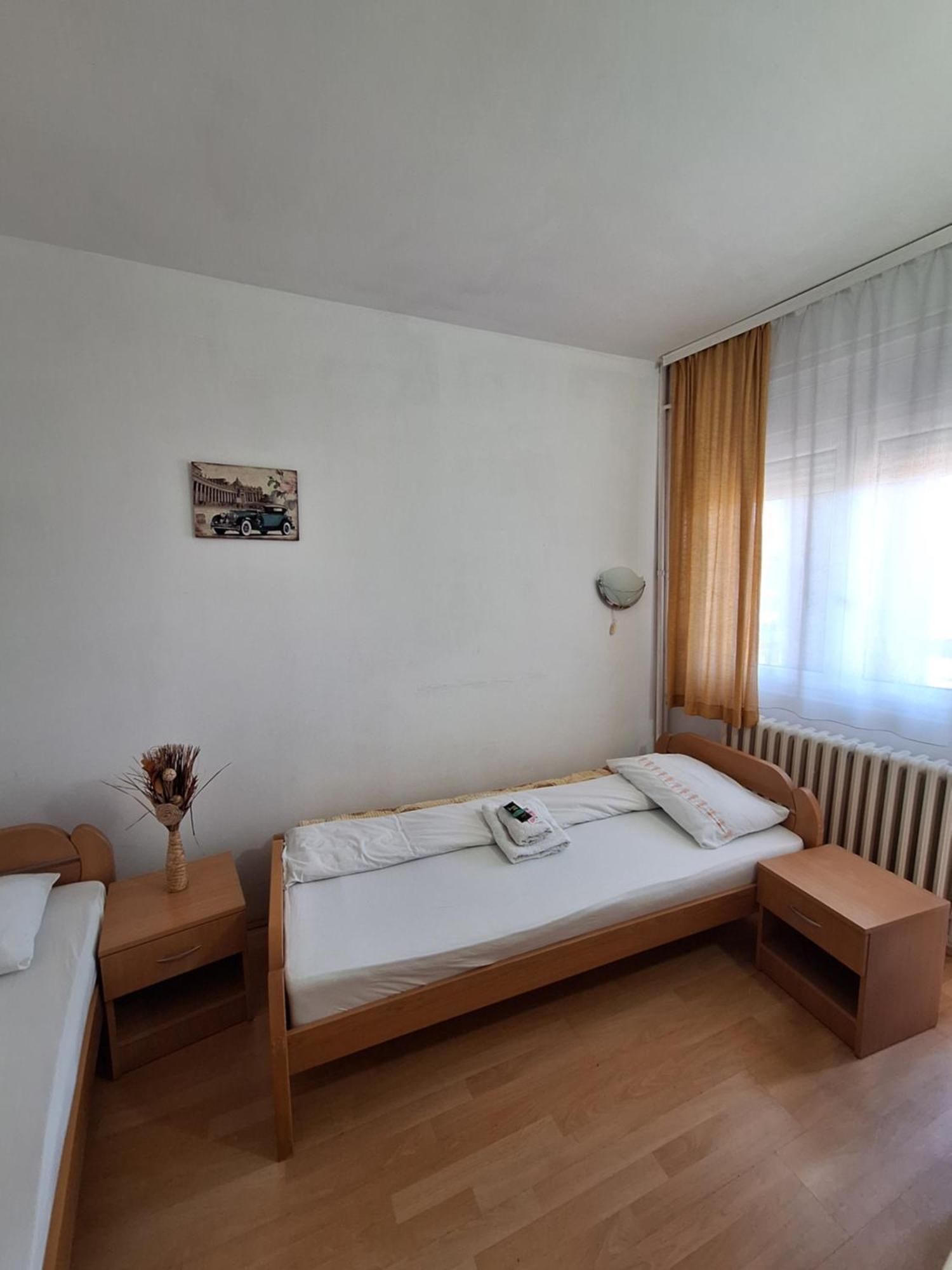 Hotel Konaciste Trstenik Kültér fotó