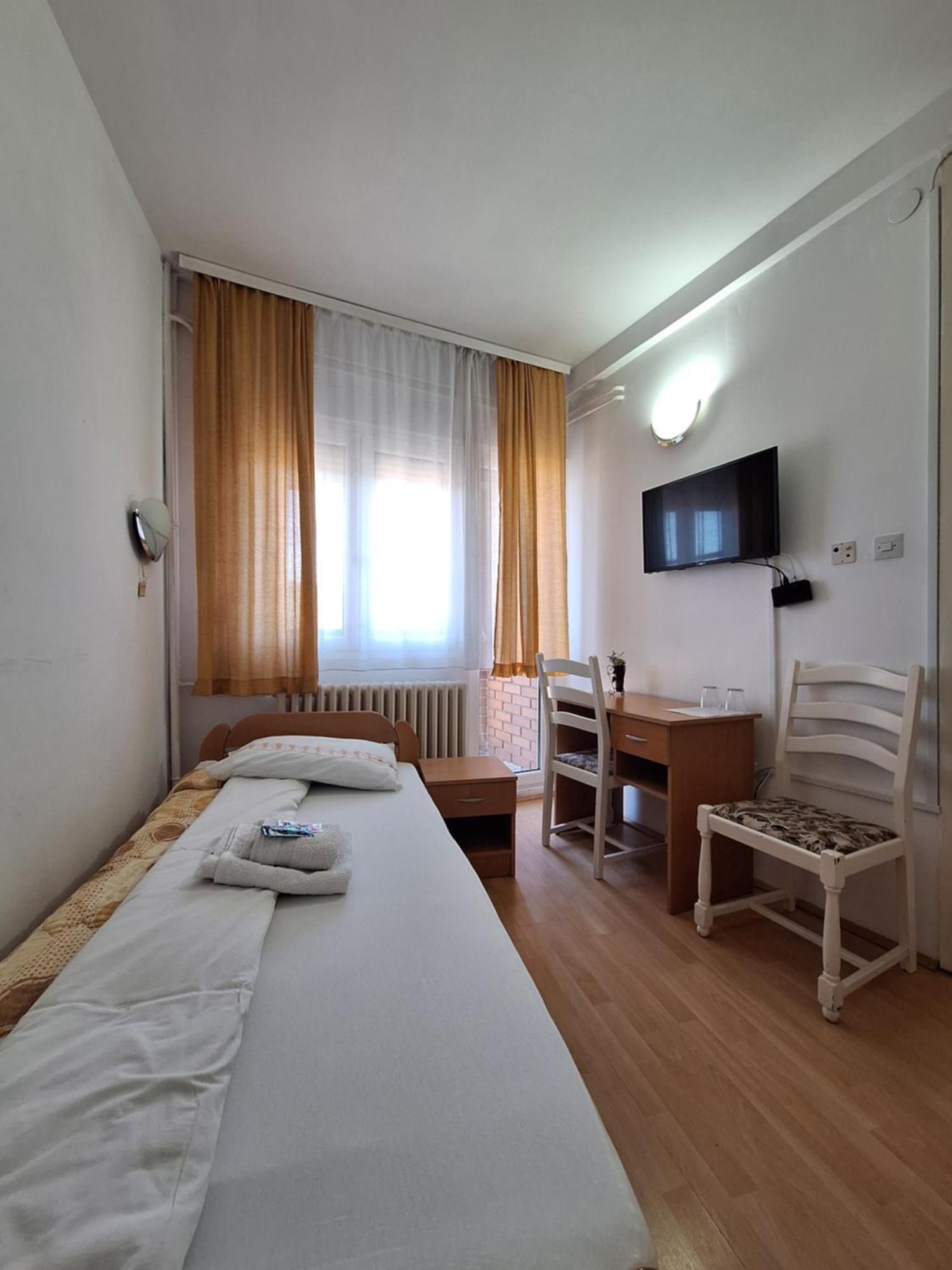 Hotel Konaciste Trstenik Kültér fotó
