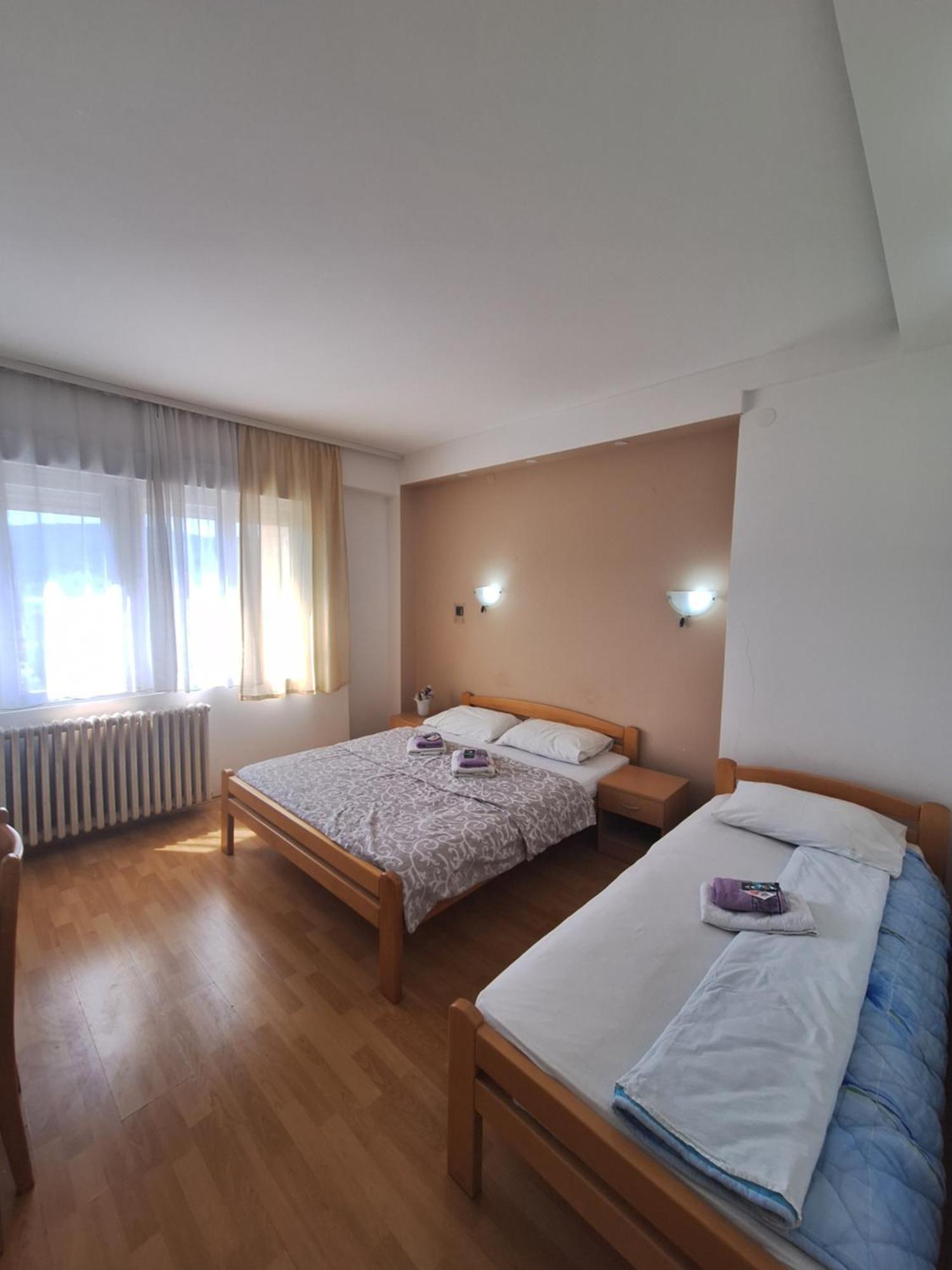 Hotel Konaciste Trstenik Kültér fotó